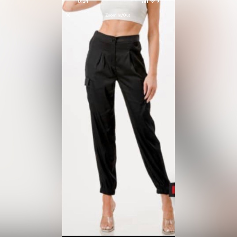 Jogger in color black size small